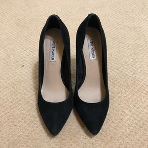 Steven Madden Suede Pumps